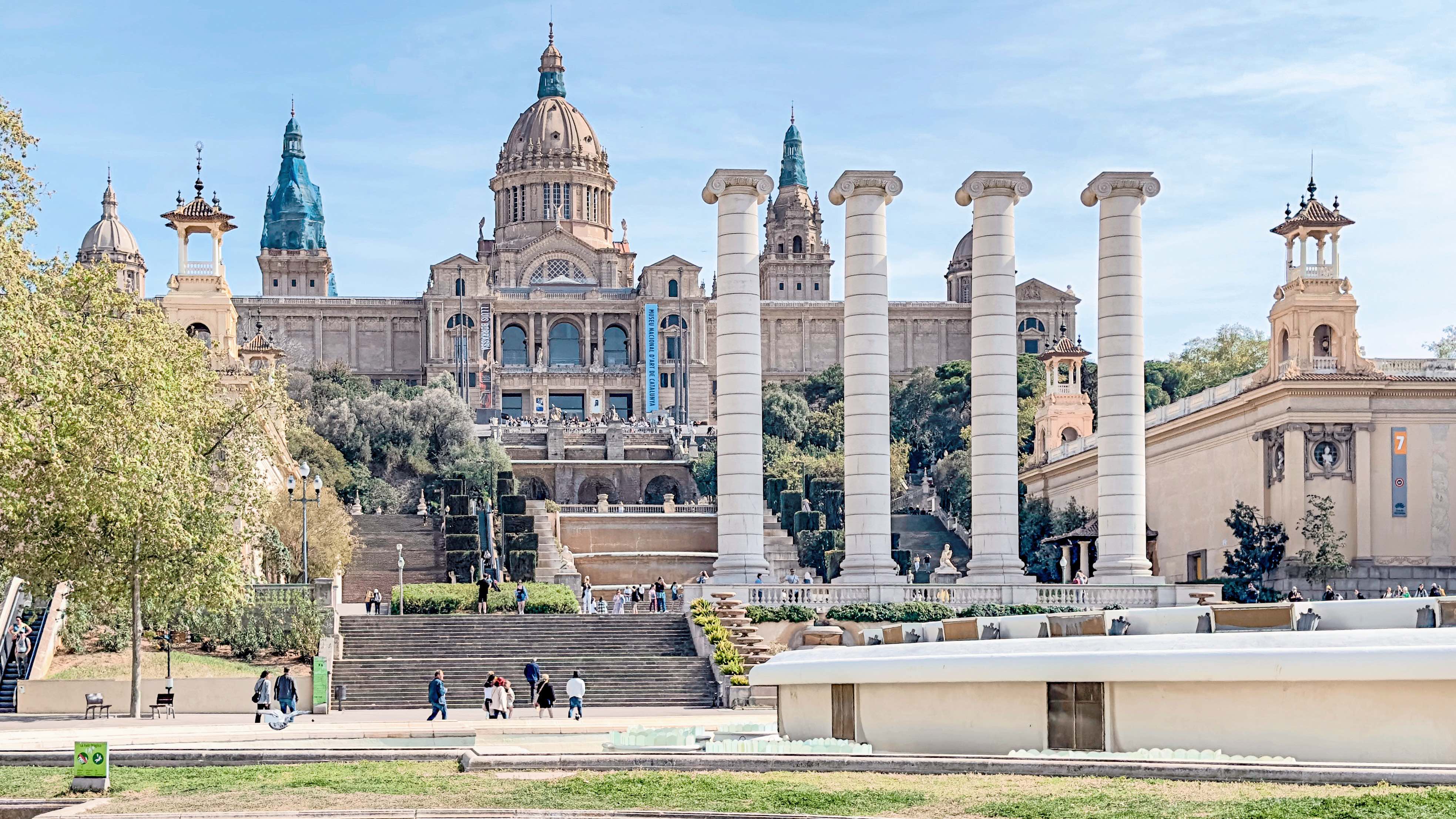 西班牙巴塞隆納｜加泰隆尼亞國家藝術博物館｜Diving into the Rich Artistic History of Barcelona: A Day at the National Art Museum